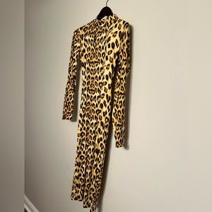 Leopard fitted dress